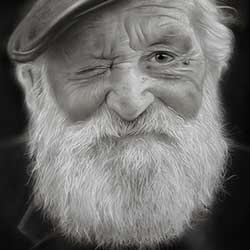 Charcoal drawing of an elderly man's face by students of Siavash Mahvis